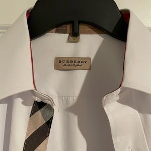 Men’s Burberry Button Up